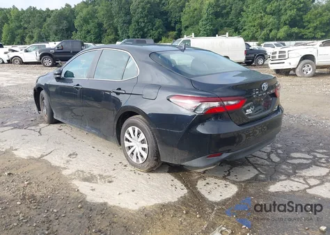 2021 Toyota Camry Le Hybrid z USA, uszkodzony, nr VIN 4T1C31AK3MU554394